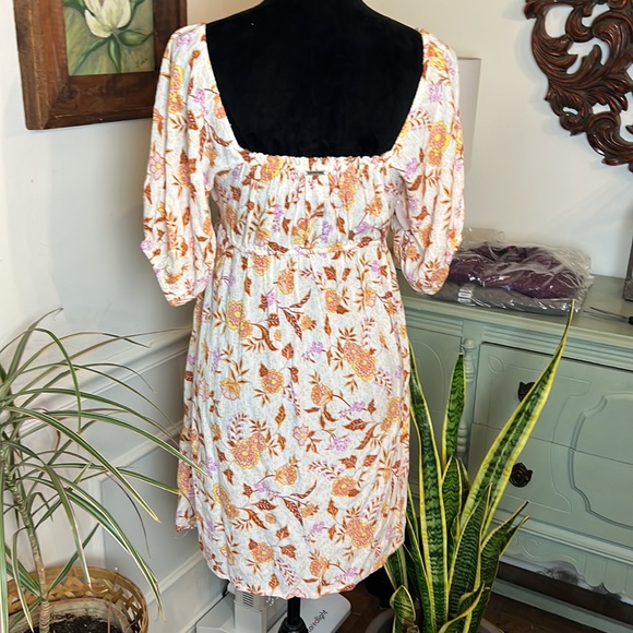 NWOT Billabong cream floral mini dress - Picture 10 of 12